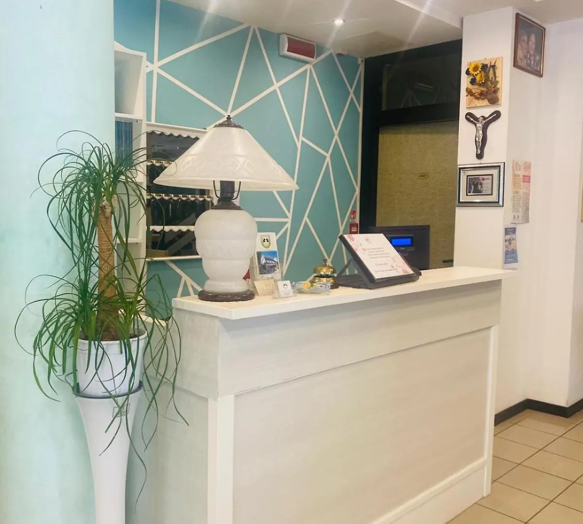 רימיני Hotel Criniera D'Oro 3*,