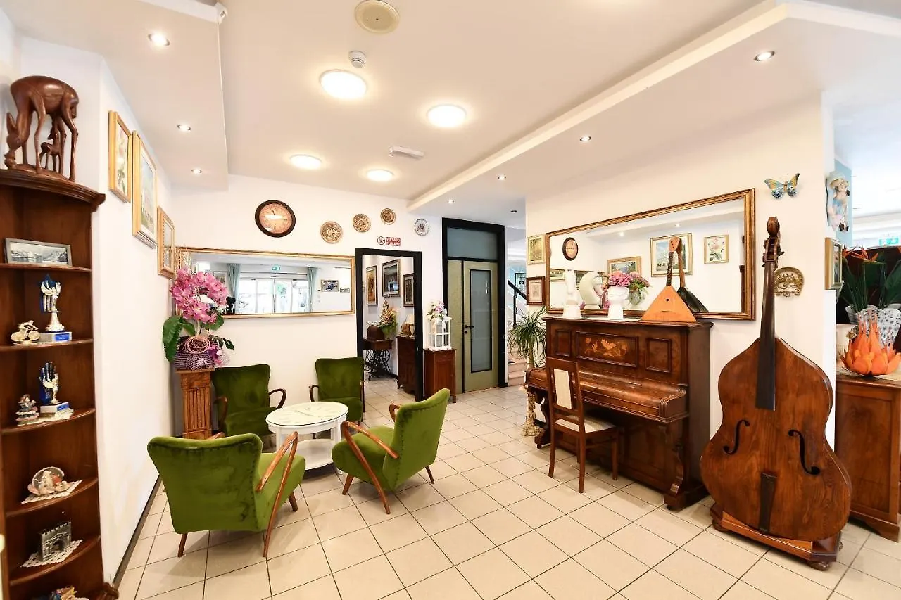 ***  Hotel Criniera D'Oro 리미니 이탈리아